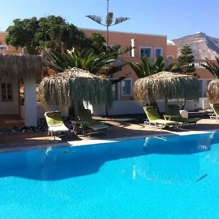 Jojo Beach Hotel & Bar
